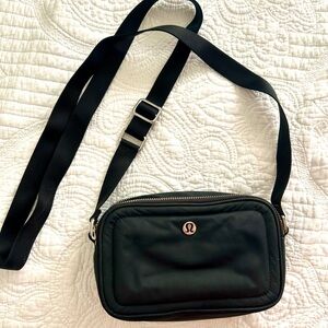 lululemon athletica Black Camera Bag